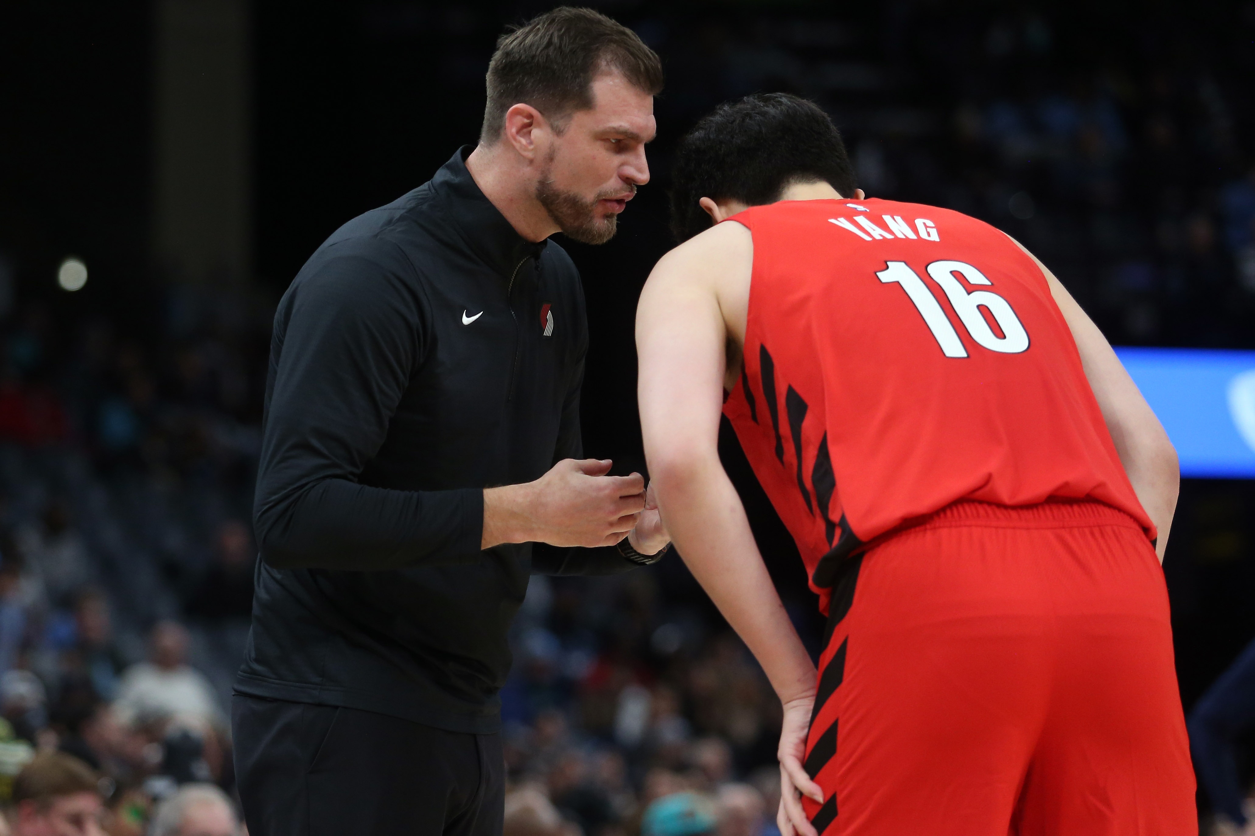 mk体育官网-孙悦：该把斯普利特换了 垃圾时间都不给杨瀚森锻炼就说不过去