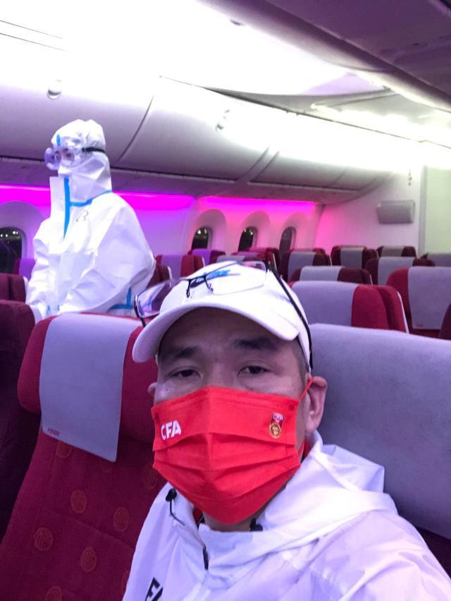 1640937563953082351.jpg 26-在从吉达飞回上海的航班上.jpg