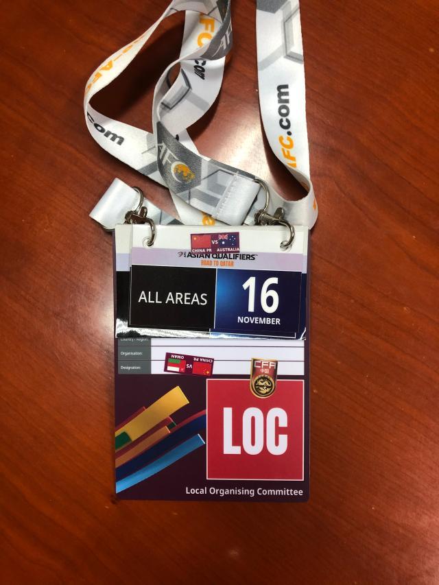 1640937657344013400.jpg 32-在沙迦主场对阵澳大利亚队的采访证件.jpg